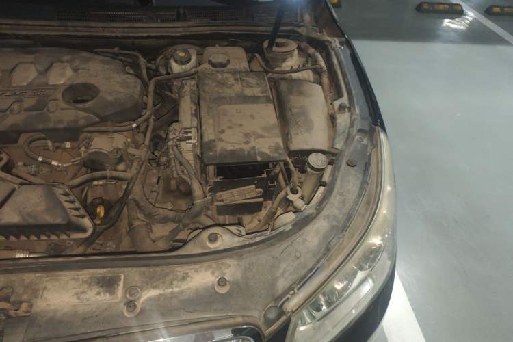 Used Buick LaCrosse 2012 2.4L SIDI Elegant Edition Engine Bay Left