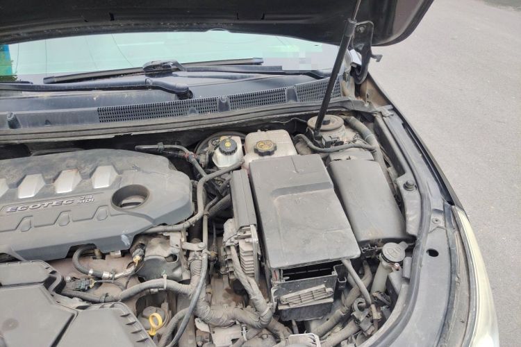 Used Buick LaCrosse 2012 2.4L SIDI Luxury Edition Engine Bay Left