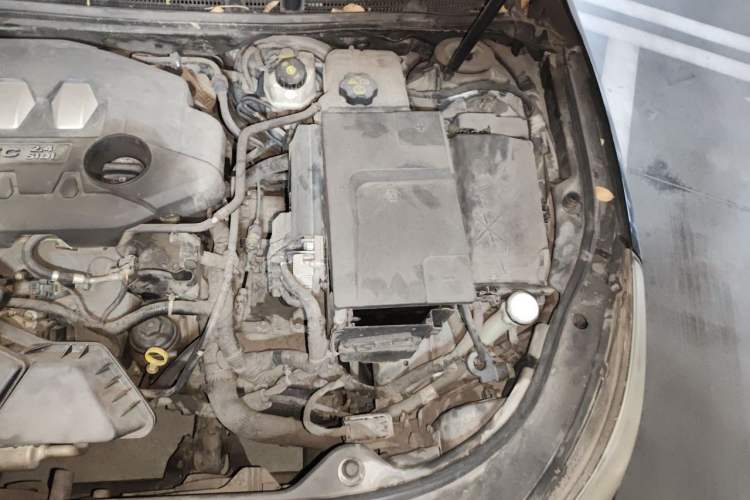 Used Buick LaCrosse 2012 2.4L SIDI Elegant Edition Engine Bay Left