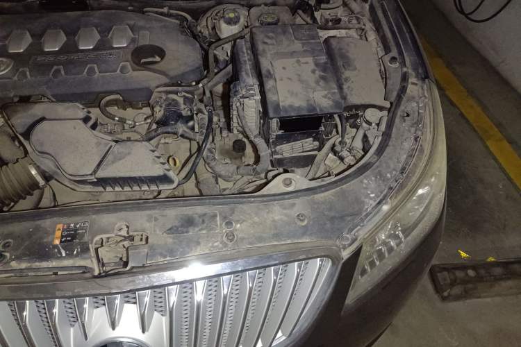 Used Buick LaCrosse 2012 2.4L SIDI Luxury Edition Engine Bay Left
