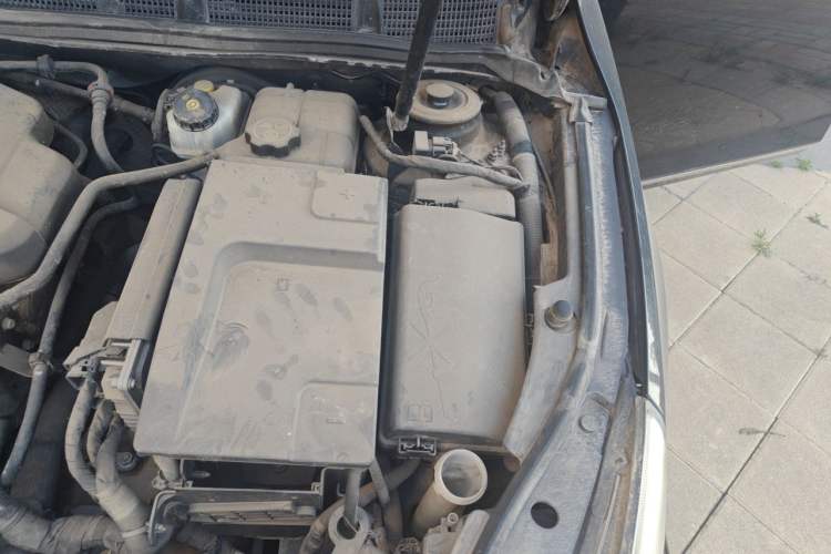 Used Buick LaCrosse 2012 2.4L SIDI Luxury Edition Engine Bay Left