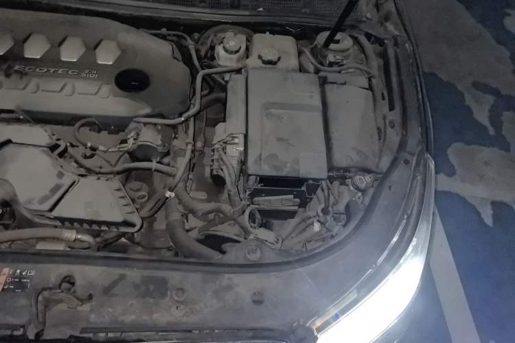 Used Buick LaCrosse 2012 2.4L SIDI Luxury Edition Engine Bay Left