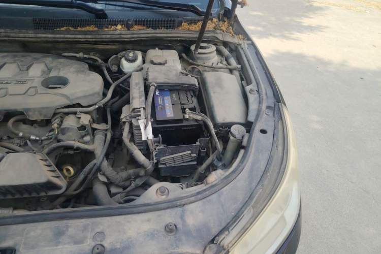 Used Buick LaCrosse 2012 2.4L SIDI Comfort Edition Engine Bay Left