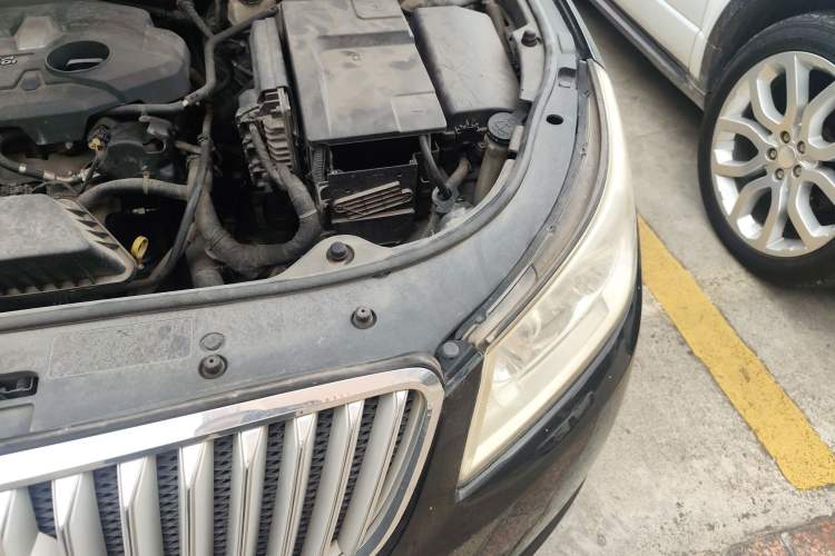 Used Buick LaCrosse 2012 2.4L SIDI Elegant Edition Engine Bay Left