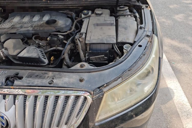 Used Buick LaCrosse 2012 2.4L SIDI Comfort Edition Engine Bay Left