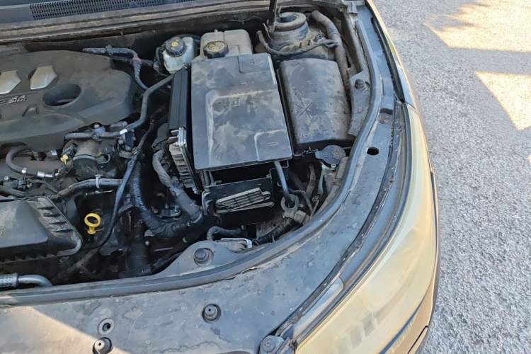 Used Buick LaCrosse 2012 eAssist 2.4L Luxury Edition Engine Bay Left