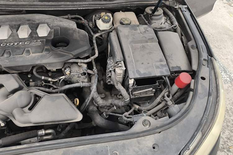 Used Buick LaCrosse 2012 2.4L SIDI Comfort Edition Engine Bay Left