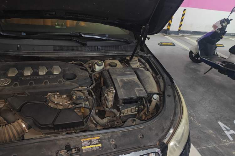 Used Buick LaCrosse 2012 2.4L SIDI Haoya Edition Engine Bay Left