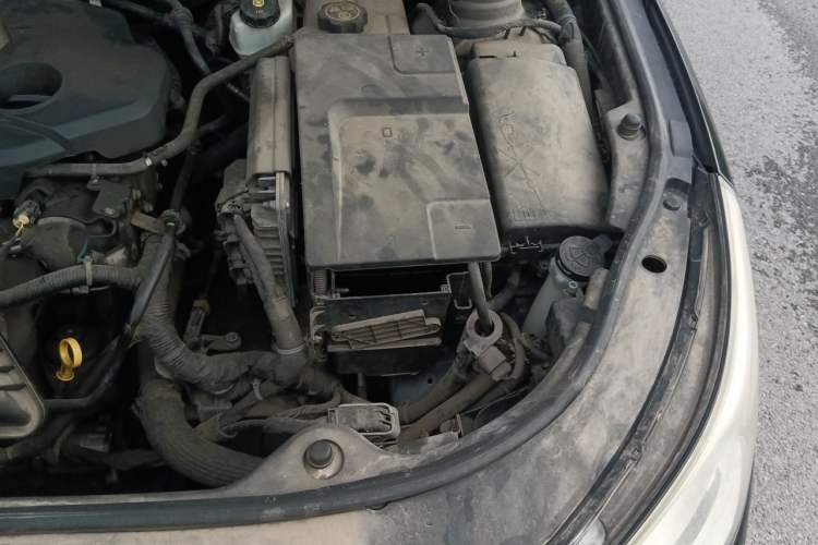 Used Buick LaCrosse 2012 2.4L SIDI Haoya Edition Engine Bay Left