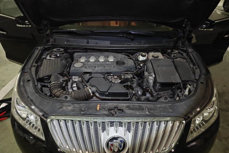 Used Buick LaCrosse 2012 2.4L SIDI Luxury Edition Engine Bay