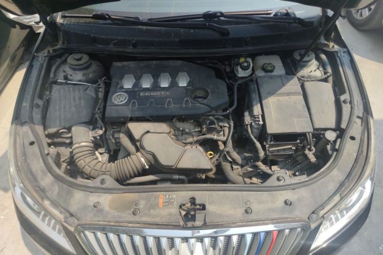 Used Buick LaCrosse 2012 2.4L SIDI Haoya Edition Engine Bay