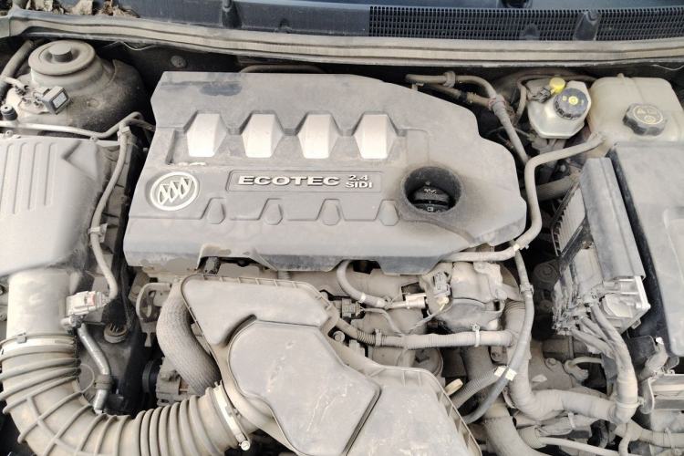 Used Buick LaCrosse 2012 2.4L SIDI Luxury Edition Engine Bay