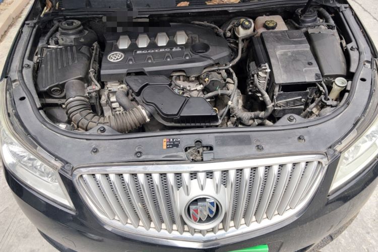 Used Buick LaCrosse 2012 2.4L SIDI Elegant Edition Engine Bay