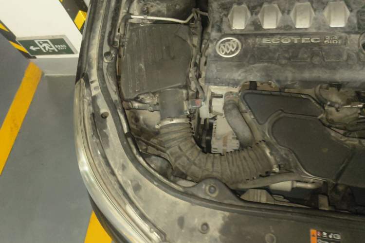Used Buick LaCrosse 2012 2.4L SIDI Elegant Edition Engine Bay Right