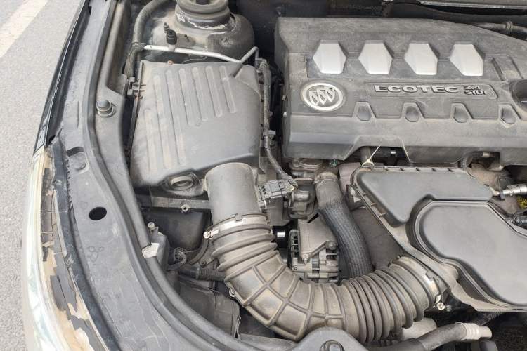 Used Buick LaCrosse 2012 2.4L SIDI Haoya Edition Engine Bay Right