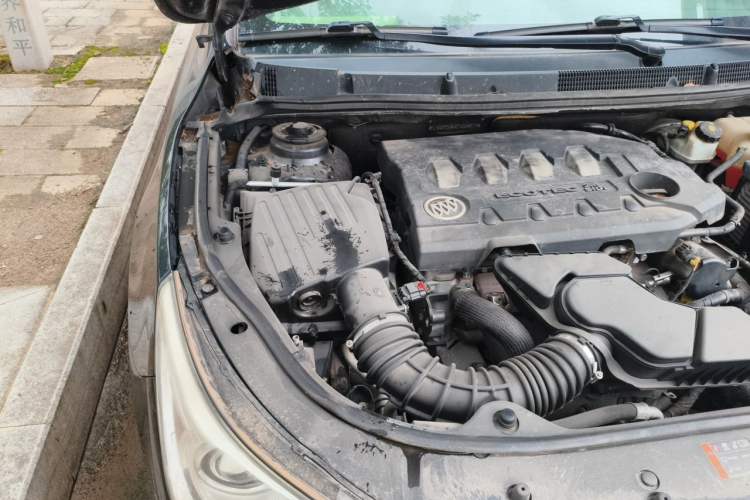 Used Buick LaCrosse 2012 2.4L SIDI Haoya Edition Engine Bay Right