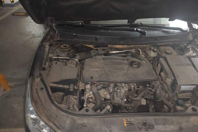 Used Buick LaCrosse 2012 2.0T Comfort Edition Engine Bay Right