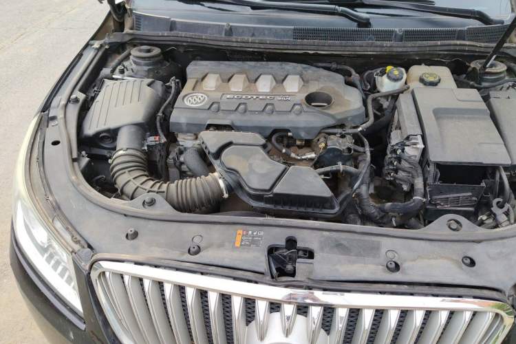 Used Buick LaCrosse 2012 2.4L SIDI Haoya Edition Engine Bay Right