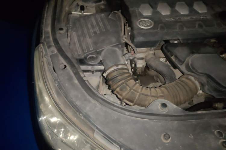 Used Buick LaCrosse 2012 2.4L SIDI Elegant Edition Engine Bay Right