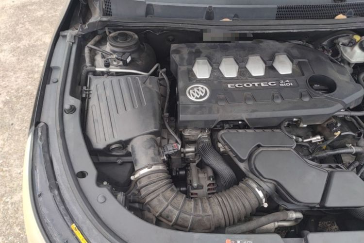 Used Buick LaCrosse 2012 2.4L SIDI Luxury Edition Engine Bay Right