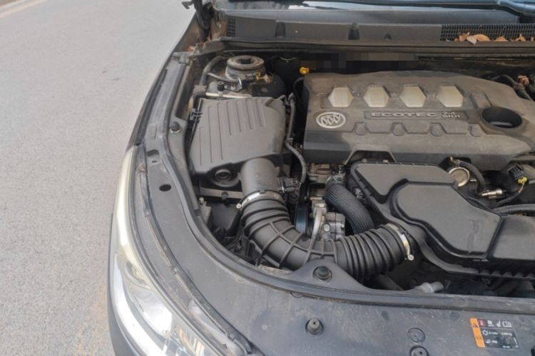 Used Buick LaCrosse 2012 2.4L SIDI Luxury Edition Engine Bay Right