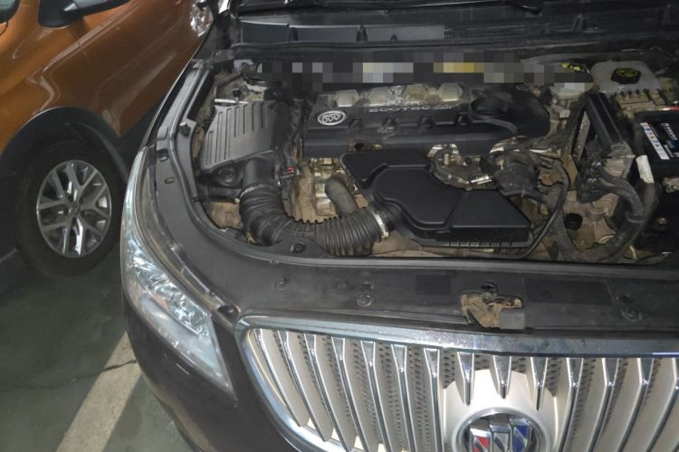 Used Buick LaCrosse 2012 2.4L SIDI Comfort Edition Engine Bay Right