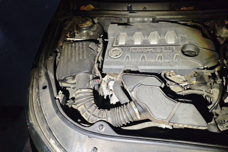 Used Buick LaCrosse 2012 2.4L SIDI Haoya Edition Engine Bay Right