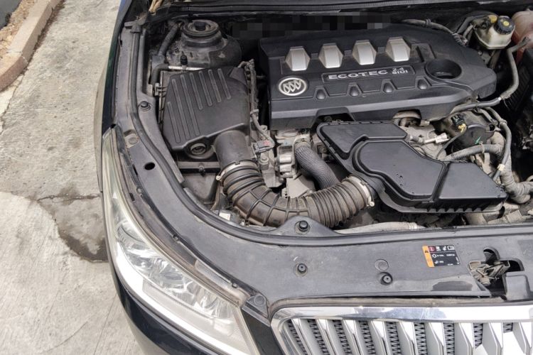 Used Buick LaCrosse 2012 2.4L SIDI Elegant Edition Engine Bay Right