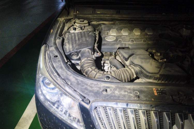 Used Buick LaCrosse 2012 2.4L SIDI Luxury Edition Engine Bay Right