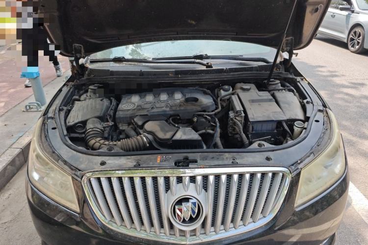 Used Buick LaCrosse 2012 2.4L SIDI Comfort Edition Engine Bay
