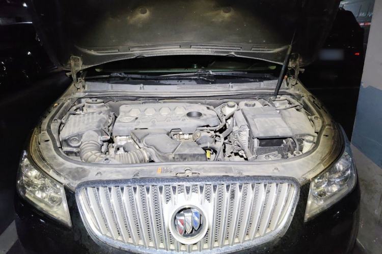 Used Buick LaCrosse 2012 2.4L SIDI Elegant Edition Engine Bay