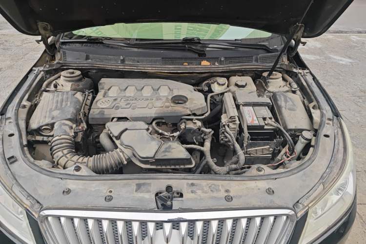 Used Buick LaCrosse 2012 2.4L SIDI Luxury Edition Engine Bay
