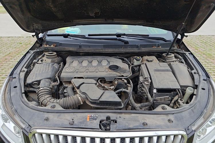 Used Buick LaCrosse 2012 eAssist 2.4L Elegance Edition Engine Bay