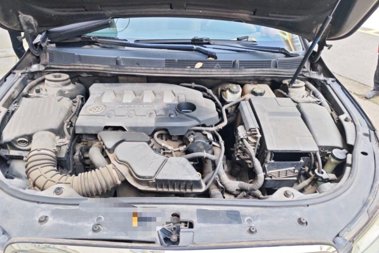 Used Buick LaCrosse 2012 2.4L SIDI Elegant Edition Engine Bay
