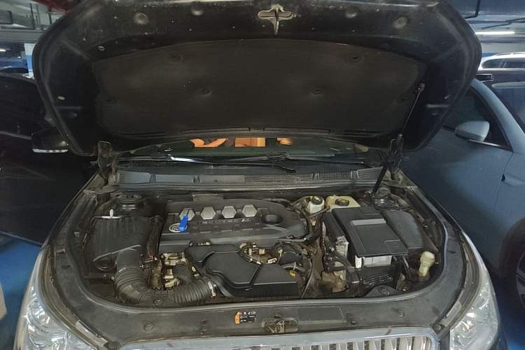Used Buick LaCrosse 2012 2.4L SIDI Luxury Edition Engine Bay
