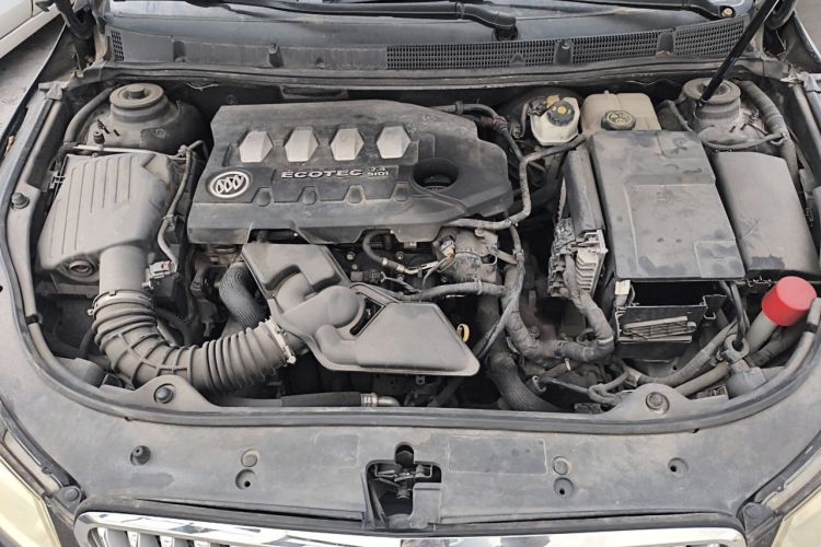 Used Buick LaCrosse 2012 2.4L SIDI Comfort Edition Engine Bay