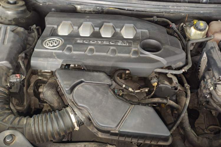 Used Buick LaCrosse 2012 2.4L SIDI Elegant Edition Engine Bay