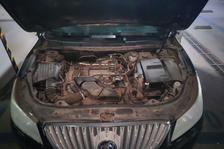 Used Buick LaCrosse 2012 2.4L SIDI Elegant Edition Engine Bay