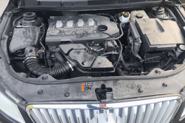 Used Buick LaCrosse 2012 2.4L SIDI Elegant Edition Engine Bay