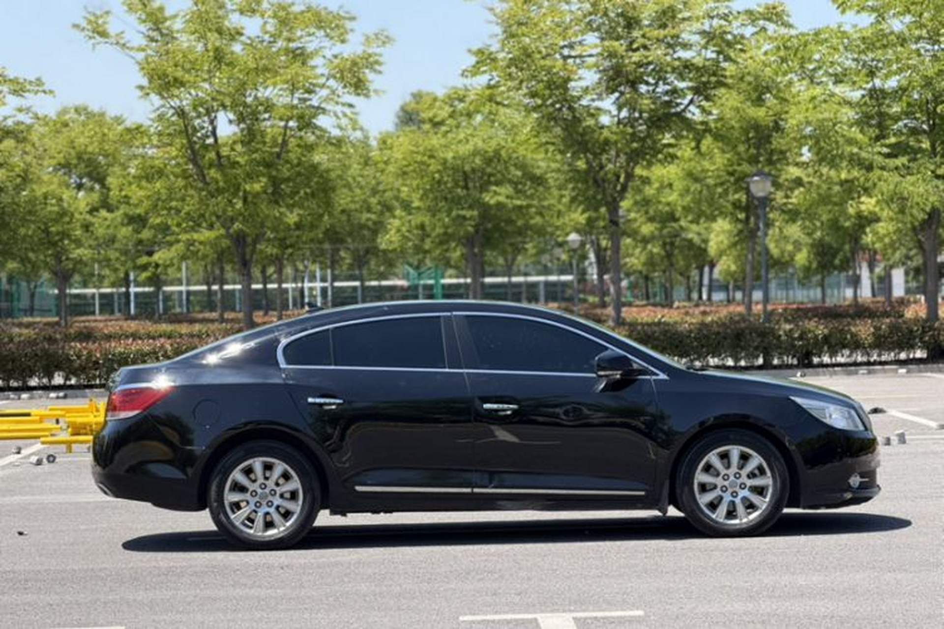 Used Buick LaCrosse 2012 2.4L SIDI Elegant Edition Exterior 1
