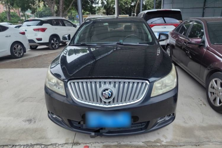Used Buick LaCrosse 2012 2.4L SIDI Elegant Edition Front