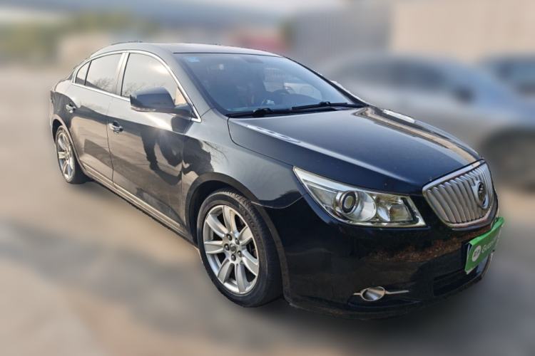 Used Buick LaCrosse 2012 2.4L SIDI Luxury Edition Front Right 45 Deg