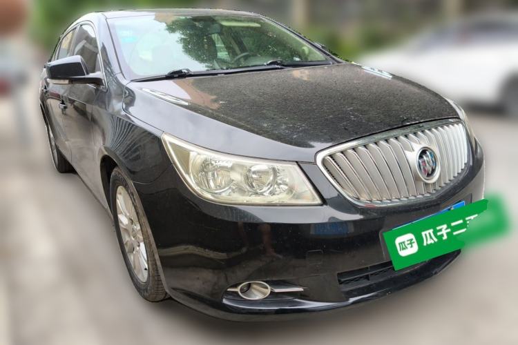 Used Buick LaCrosse 2012 2.4L SIDI Elegant Edition Front Right 45 Deg
