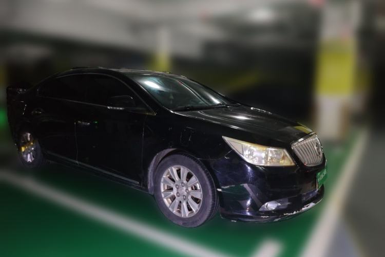 Used Buick LaCrosse 2012 2.4L SIDI Comfort Edition Front Right 45 Deg