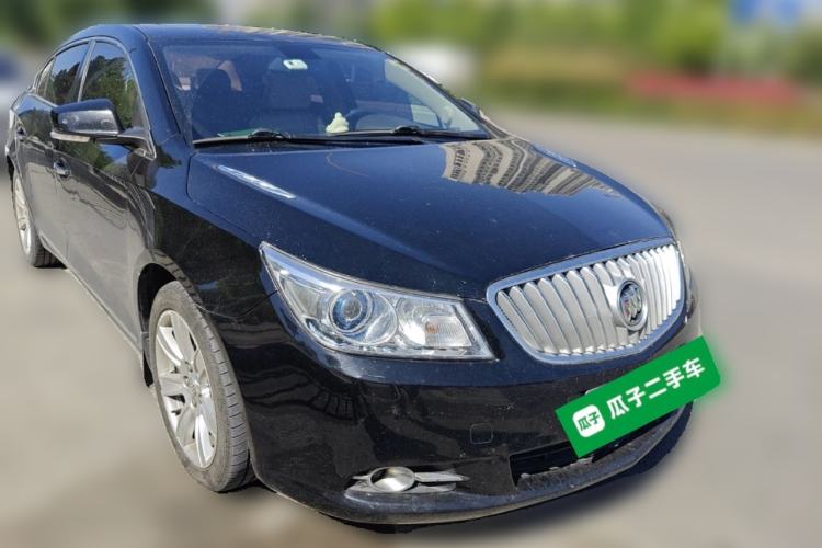 Used Buick LaCrosse 2012 2.4L SIDI Luxury Edition Front Right 45 Deg