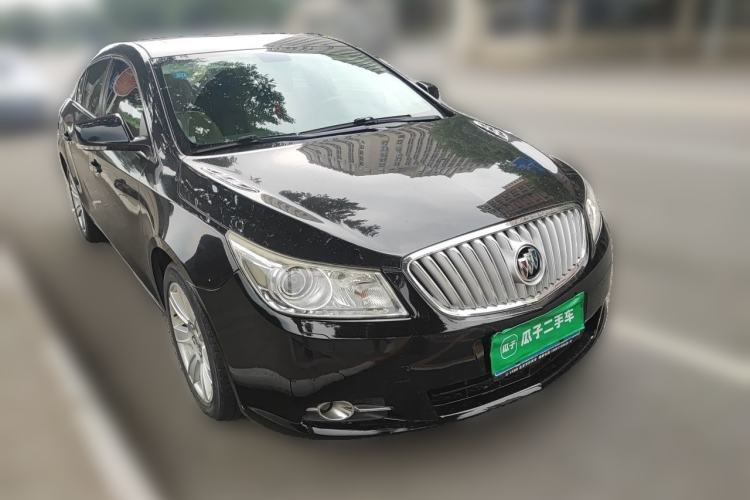 Used Buick LaCrosse 2012 2.4L SIDI Luxury Edition Front Right 45 Deg