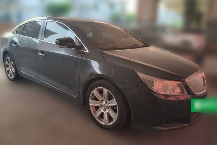 Used Buick LaCrosse 2012 2.4L SIDI Luxury Edition Front Right 45 Deg