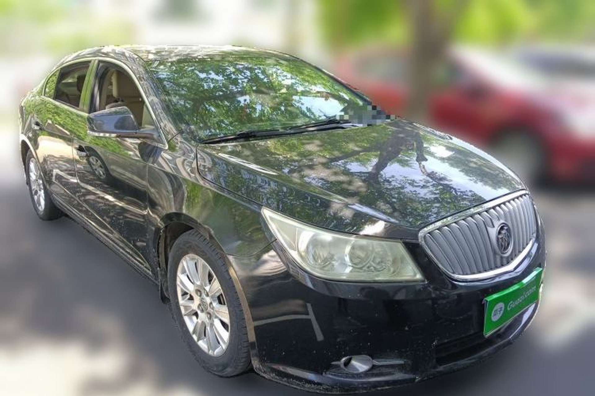 Used Buick LaCrosse 2012 2.4L SIDI Elegant Edition Front Right 45 Deg