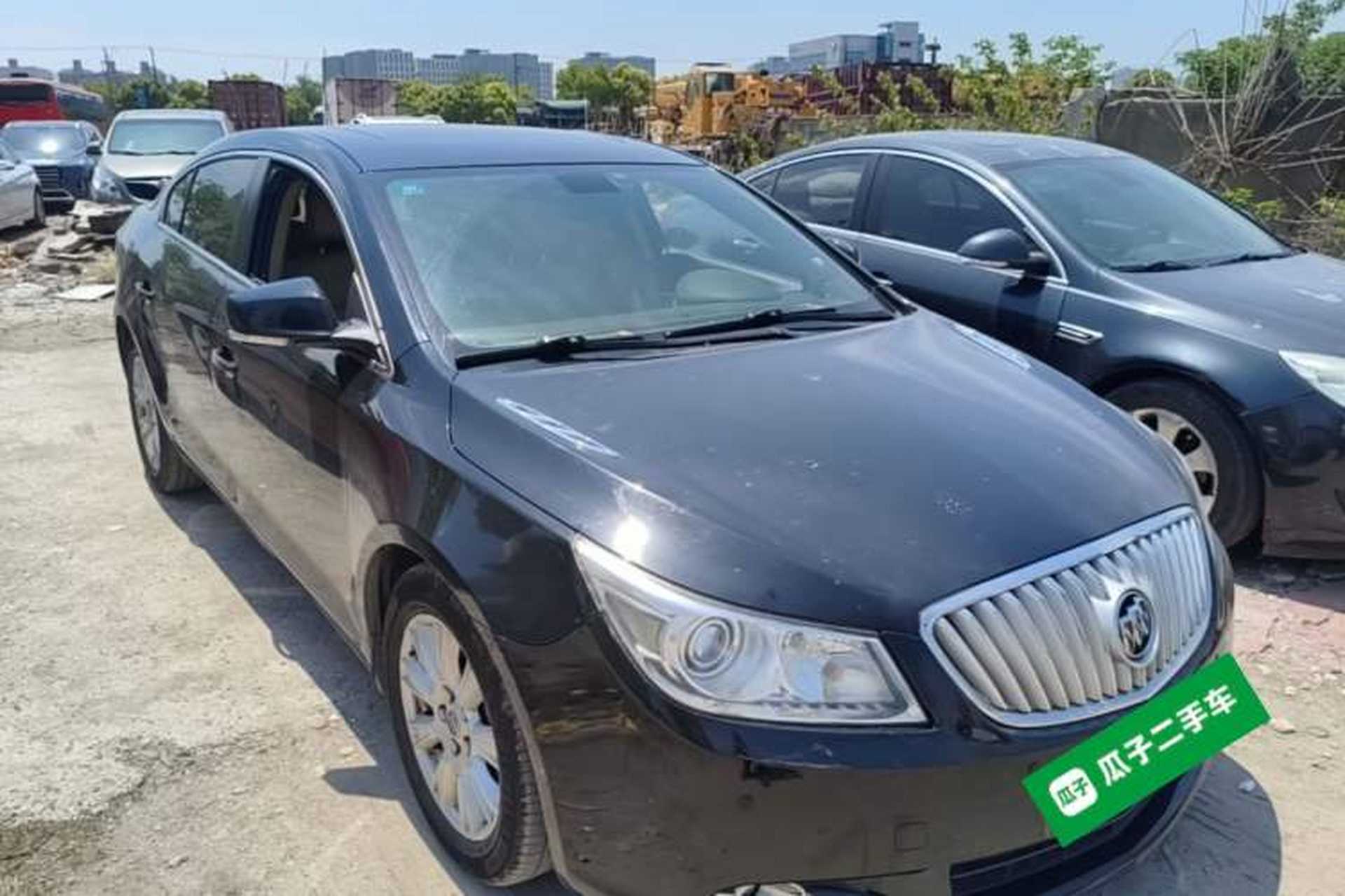 Used Buick LaCrosse 2012 2.4L SIDI Elegant Edition Front Right 45 Deg