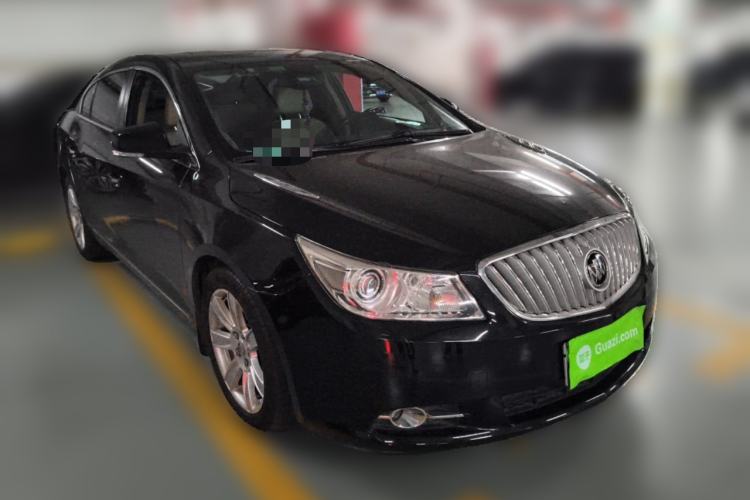 Used Buick LaCrosse 2012 2.4L SIDI Luxury Edition Front Right 45 Deg
